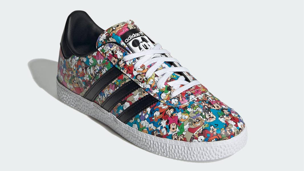 adidas gazelle x disney
