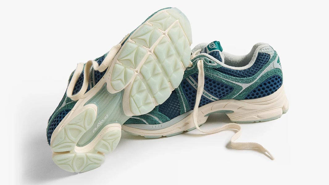 END. x Saucony Triumph 4 Nessie Side