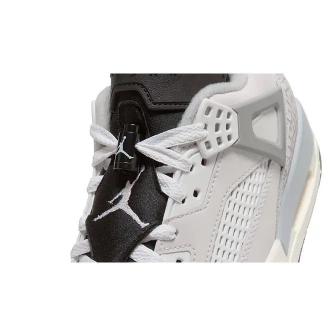 spizike grey