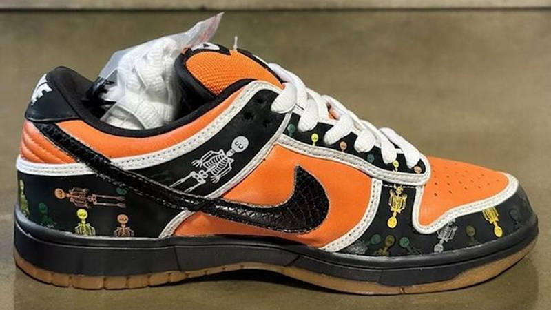Nike SB Dunk Low Day Of The Dead side