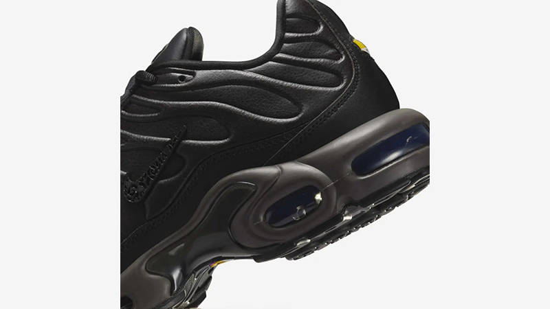 Nike TN Air Max Plus Premium Black Tea HJ4519-200 heel