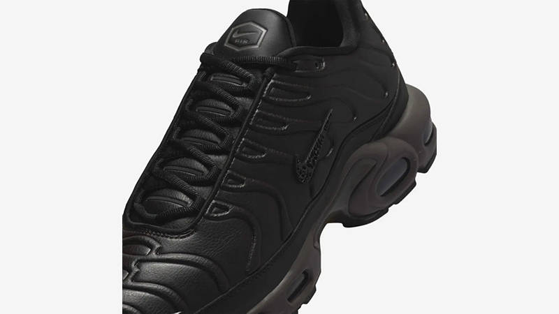 Nike TN Air Max Plus Premium Black Tea HJ4519-200 side