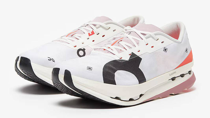 On Running Cloudboom Echo 3 White Flame front