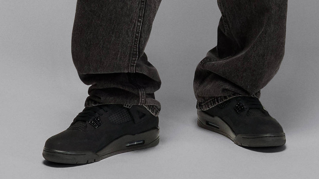 jordan 4 black cats on feet