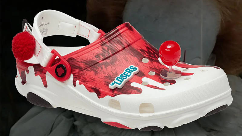 Crocs Clog Horror Pack Pennywise front