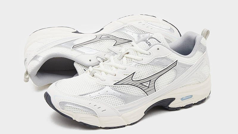 Mizuno MXR Sport White Grey D1GA245103 closeup
