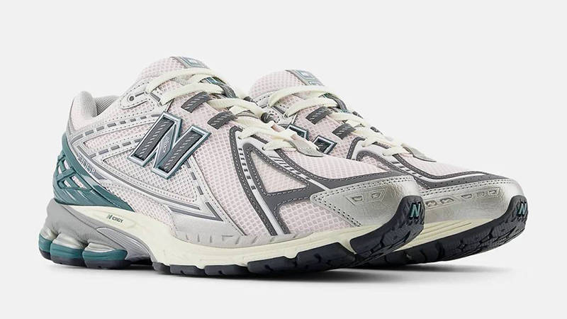 New Balance 1906 Silver Metalic New Spruce M1906RET front