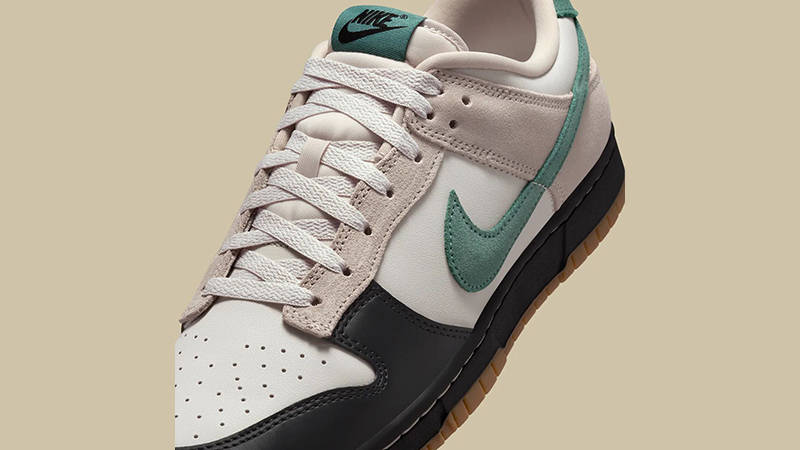 Nike Dunk Low Black Toe Bicoastal HQ3483-104 tongue