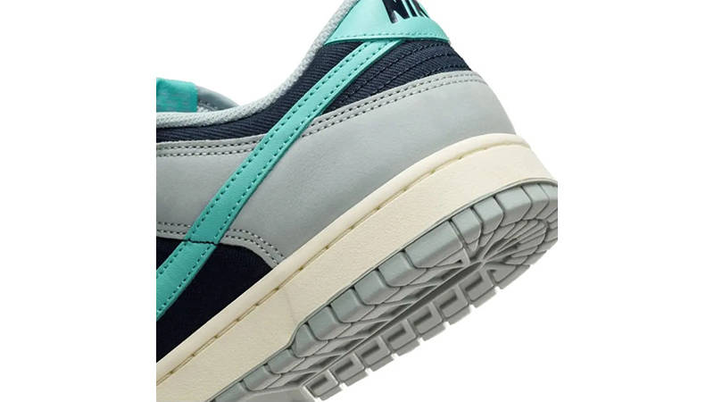 Nike Dunk Low Icy Green Frost FB8895-001 heel