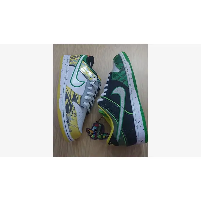 Nike Dunk Low What the Duck Away University of Oregon Nike Dunk Low What the Duck Away University of Oregon