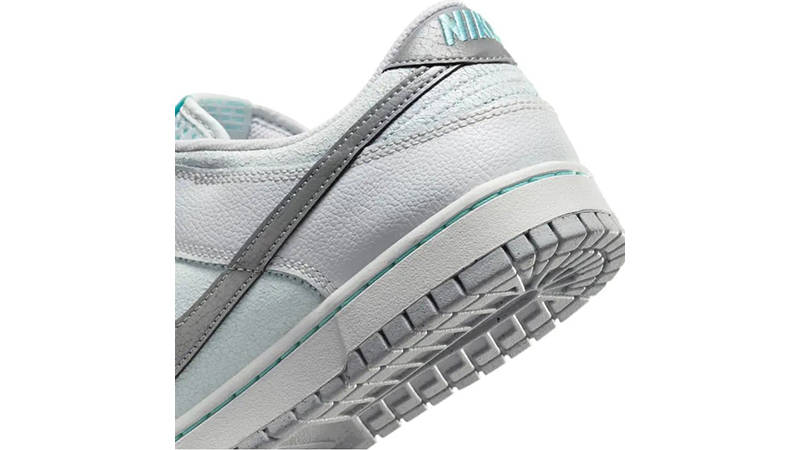 Nike Dunk Low Winter Storm HQ3619-121 heel