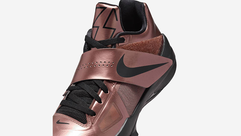 Nike KD 4 Christmas 2024 FZ5913-800 tongue