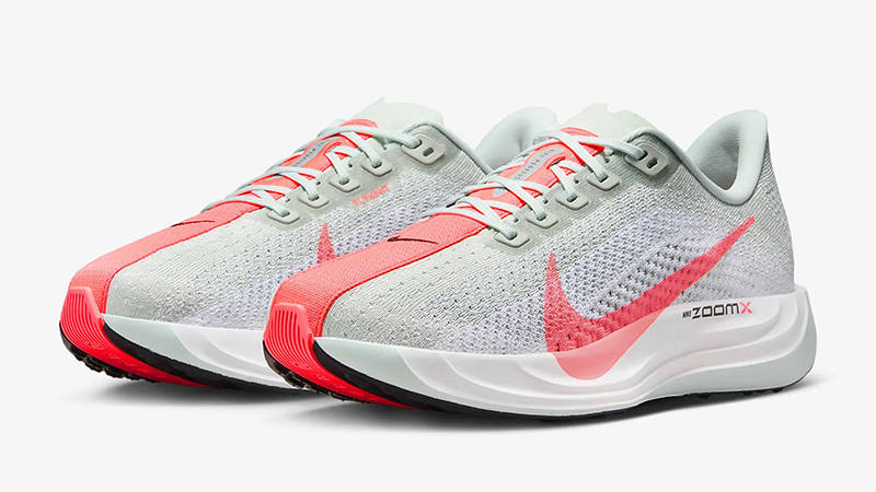 Nike Pegasus Plus Barely Grey Hot Punch FQ7261-001 front