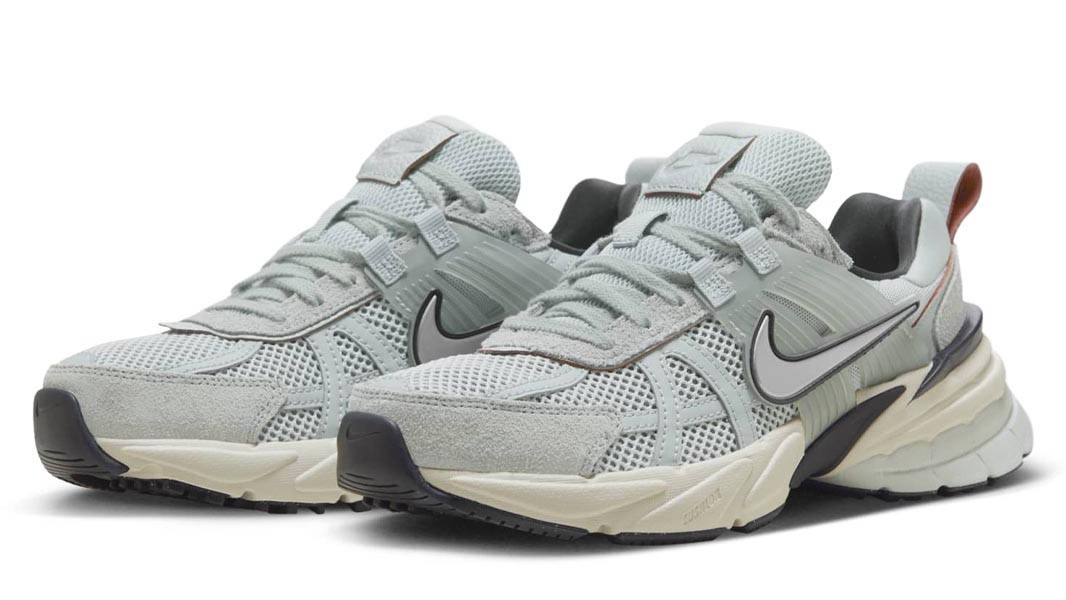 Nike V2K Run Light Pumic Black Chrome Front