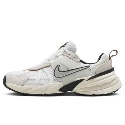 Nike V2K Run White Light Orewood Brown