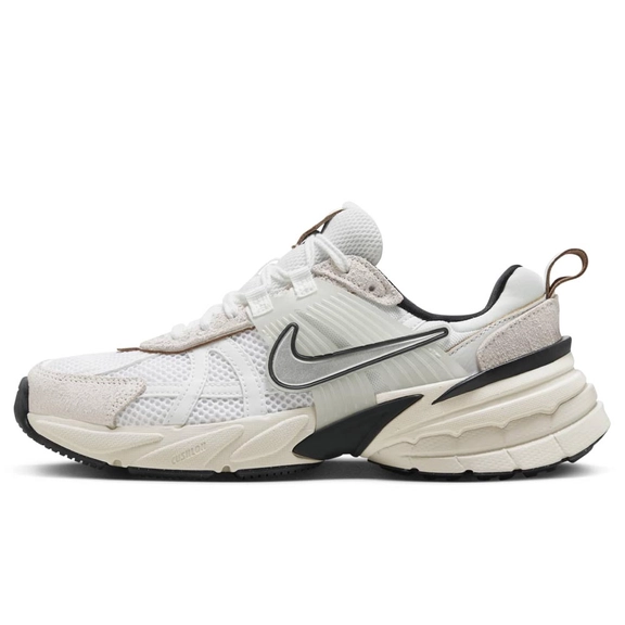 Nike V2K Run White Light Orewood Brown