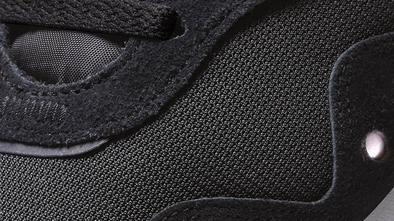 Nike Venture Runner Black White CK2944-002 Detail