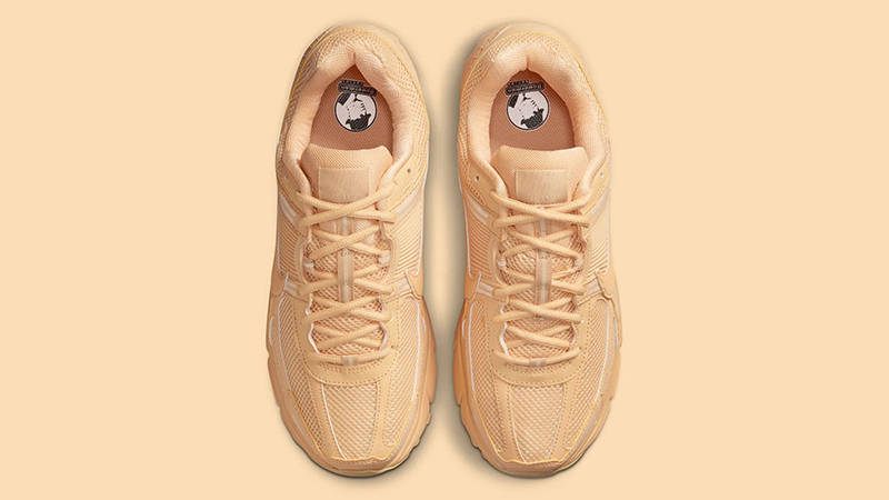 Nike Zoom Vomero 5 Celestial Gold HF5493-200 middle