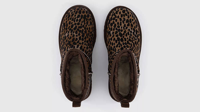 UGG Classic Ultra Mini Boots Caspian Burnt Cedar middle