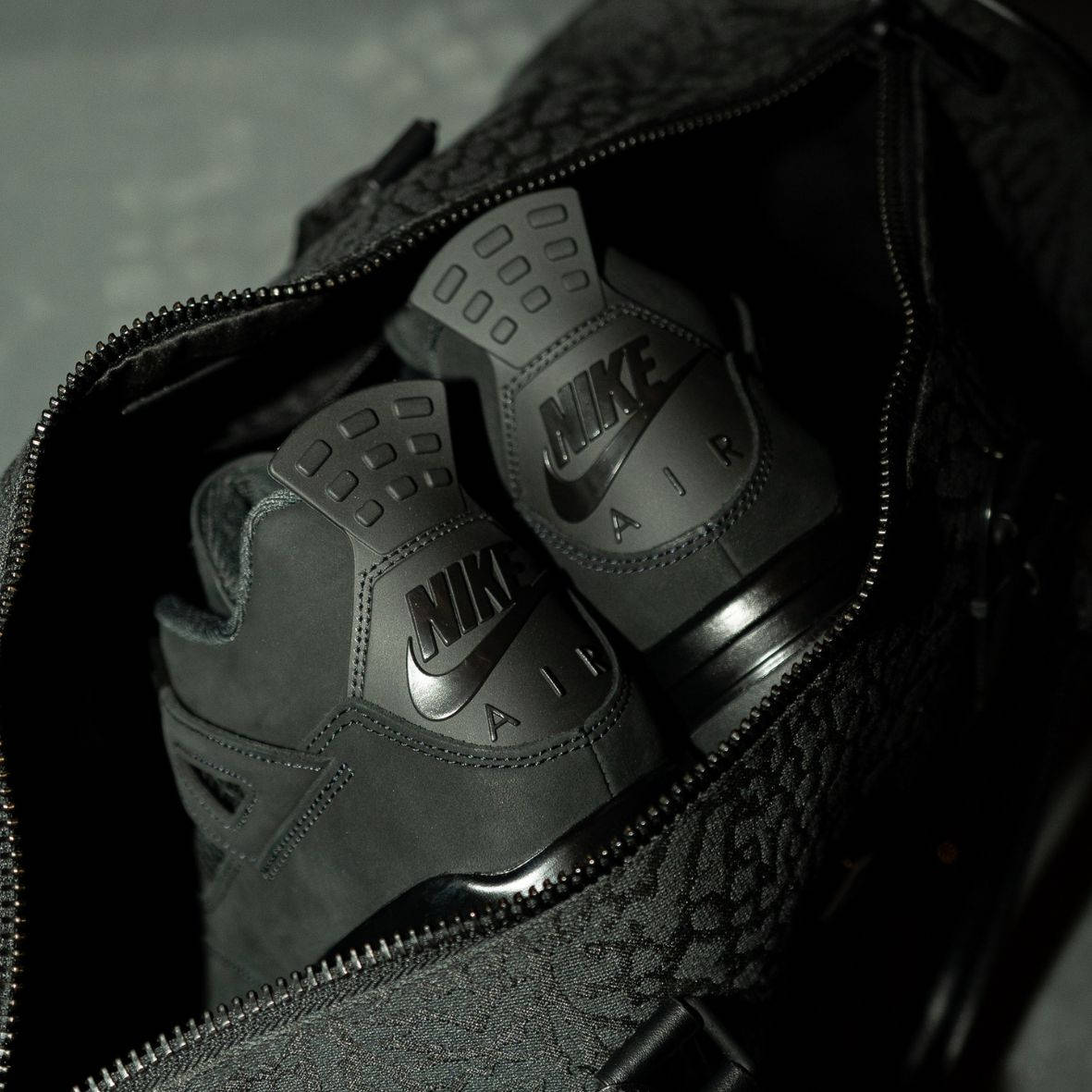 jordan 4 black cat sole supplier