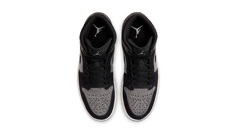 Air Jordan 1 High Black Denim Gum HJ4363-001 middle