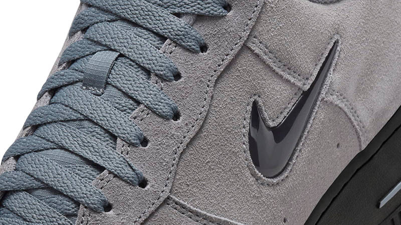 Nike Air Force 1 Low Cool Grey HQ3827-001 Detail