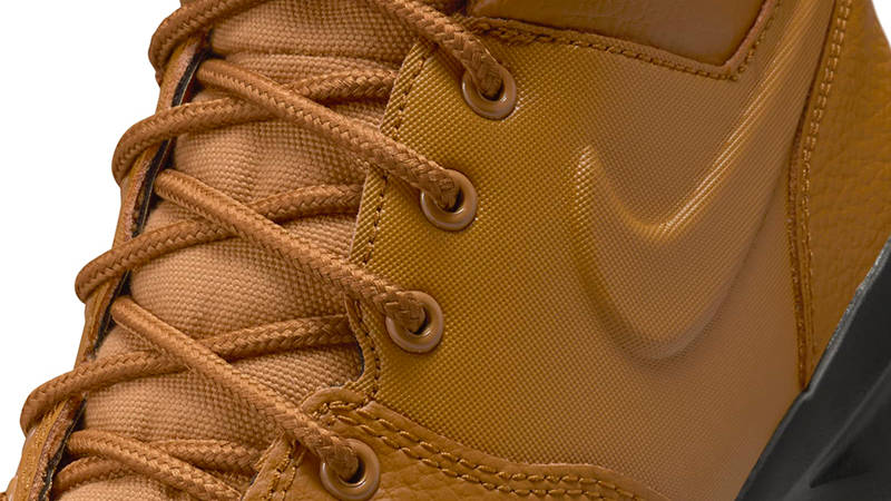 nike manoa wheat