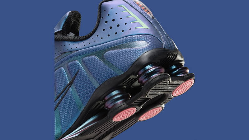Nike Shox R4 Iridescent HQ3446-001 heel