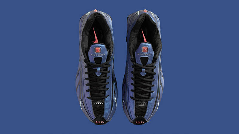 Nike Shox R4 Iridescent HQ3446-001 middle