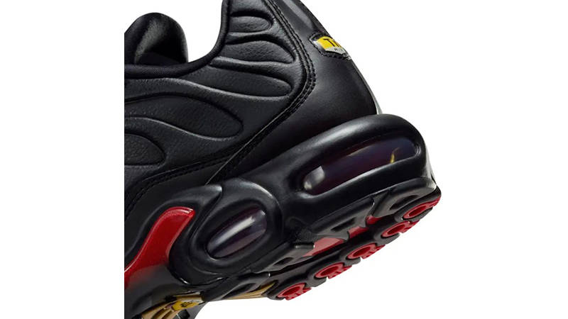 Nike TN Air Max Plus Leather Black Red FZ3038-001 heel