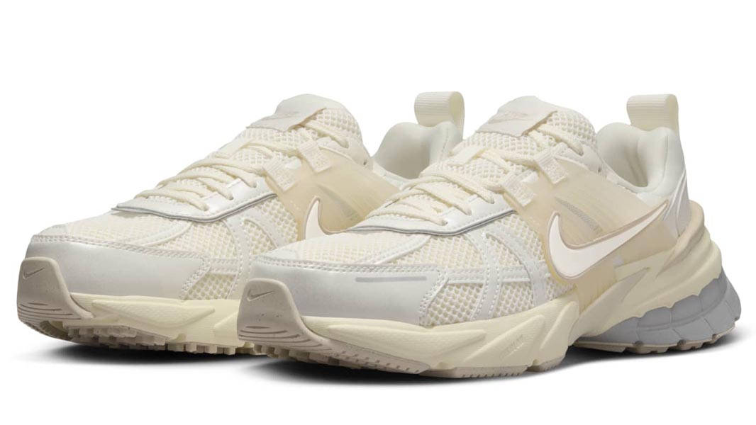 Nike V2K Run Pale Ivory Front