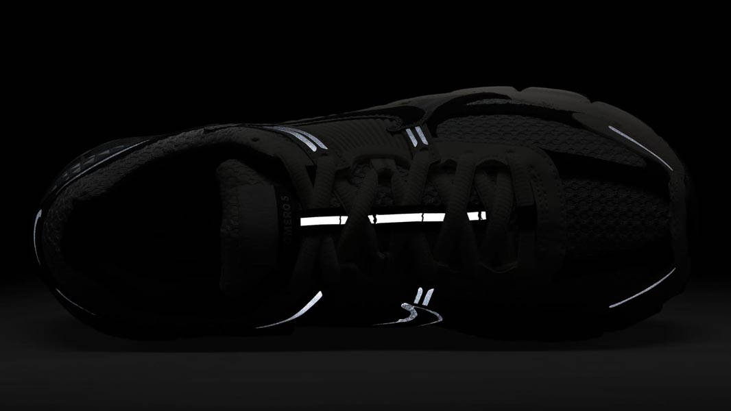 Nike Zoom Vomero 5 Photon Dust Black In Dark