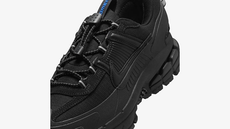 Nike Zoom Vomero 5 Roam Black tongue