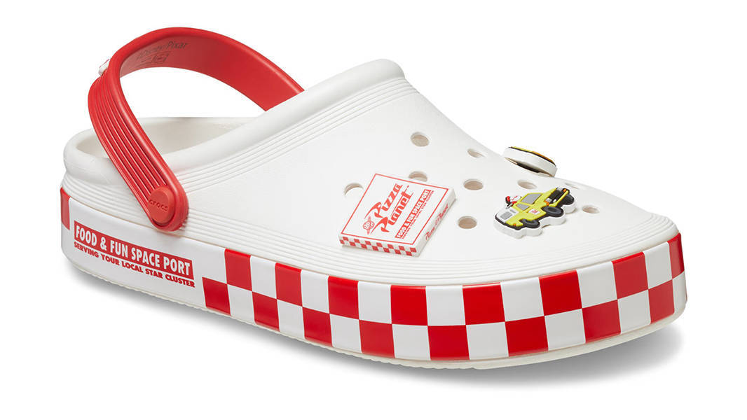 Toy Story x Crocs Off‑Court Clog Pizza Planet 209816‑100 Side