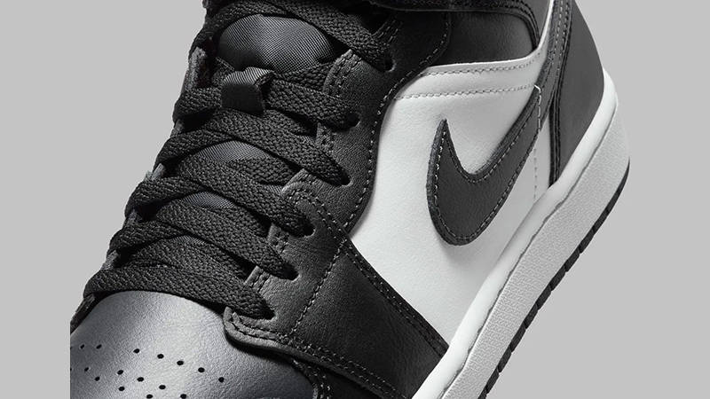 Air Jordan 1 Mid Off Noir Toe DQ8426-010 swoosh