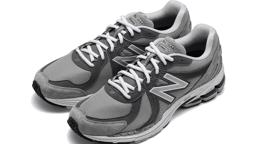 COMME des GARÇONS HOMME and New Balance Releasing 860v2 This Week