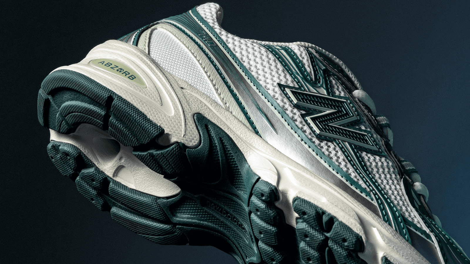 New Balance 740 Green Sea Salt