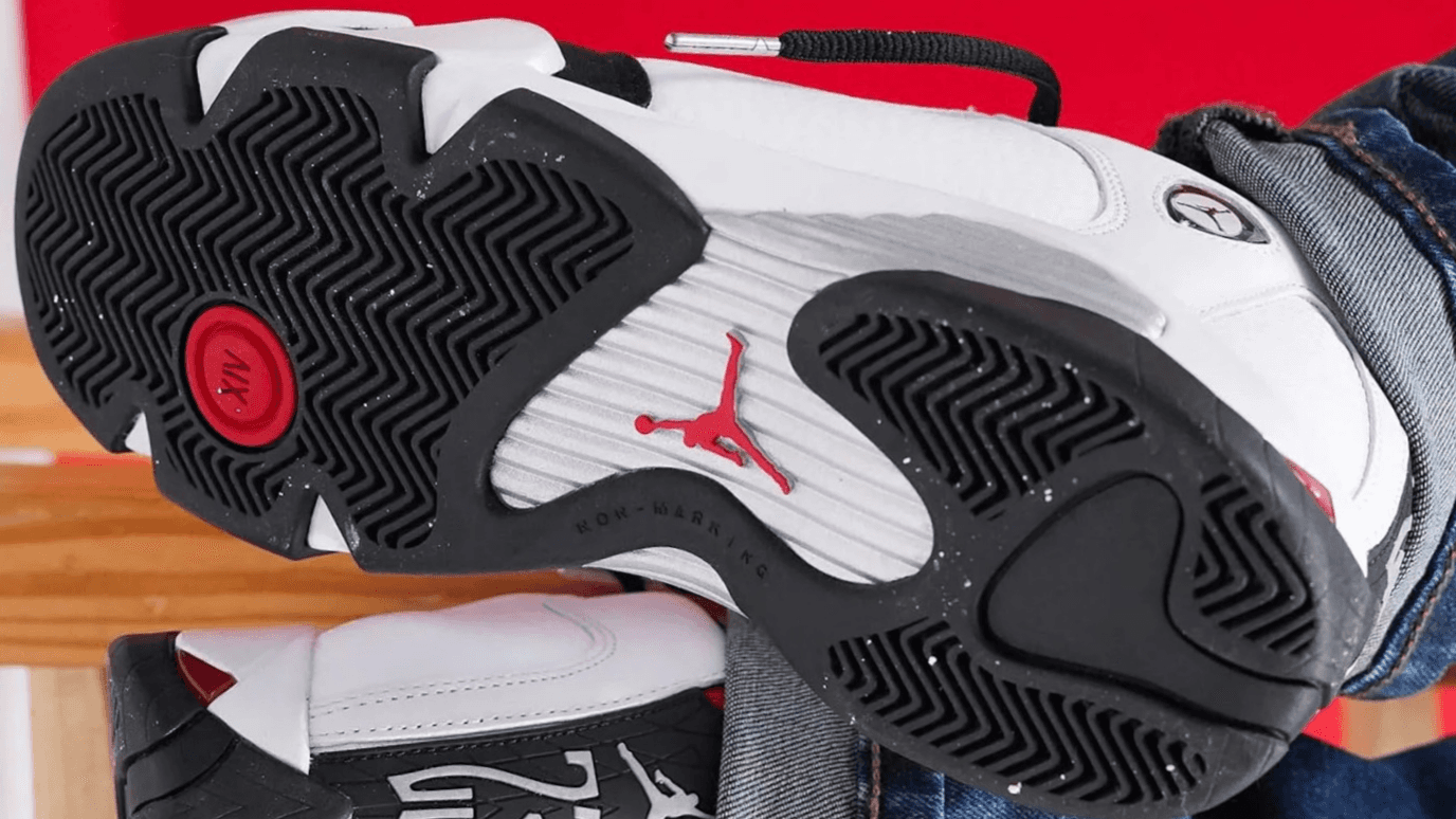 Nike Air Jordan 14 Retro Black Toe