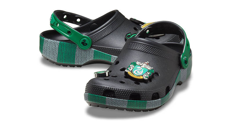 Harry Potter x Crocs Classic Clog Slytherin 210527-90H front