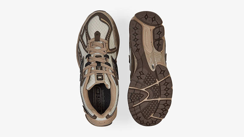 New Balance 1906R Cordura Tan middle