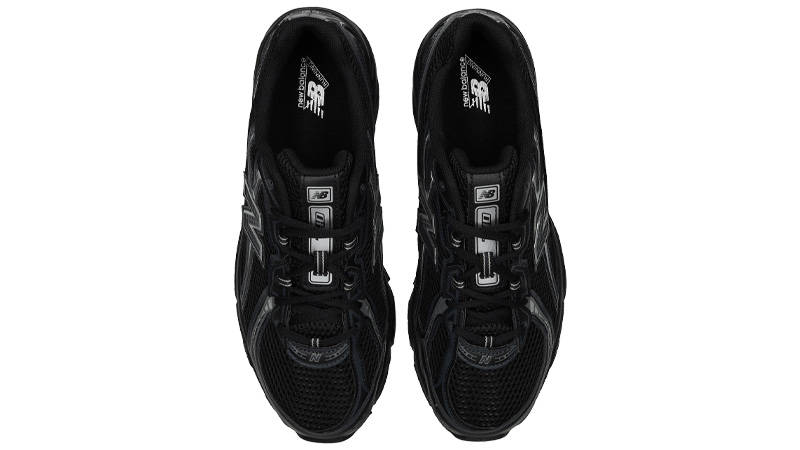 New Balance 740 Black Silver Middle