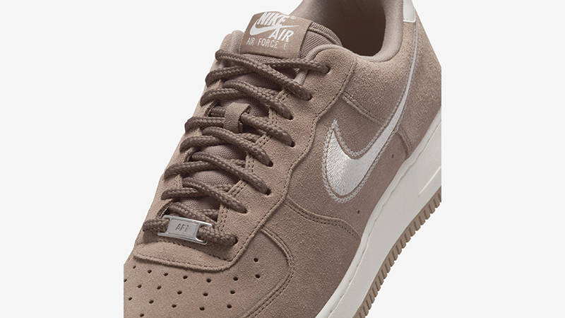 Nike Air Force 1 Low Mink Brown HJ4465-200 tongue