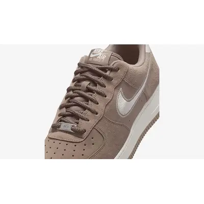 Nike Air Force 1 Low Mink Brown HJ4465-200 tongue