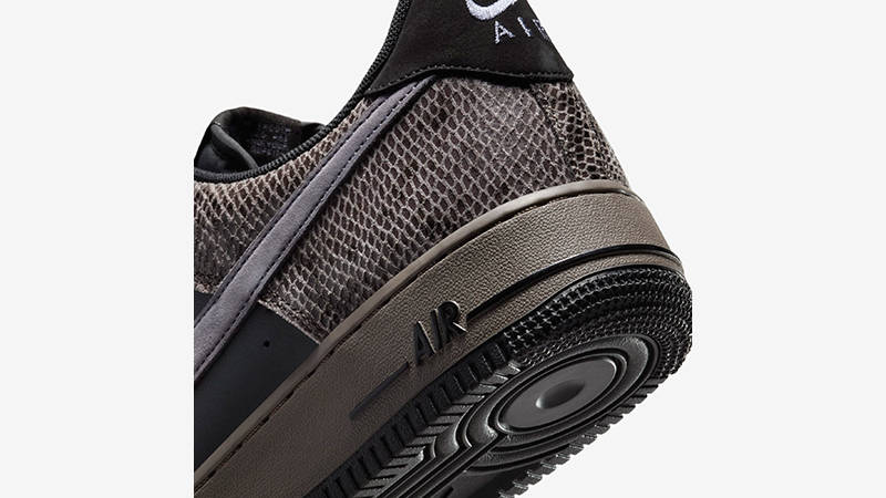 Nike Air Force 1 Low Snakeskin Black Purple HF2898-001 heel
