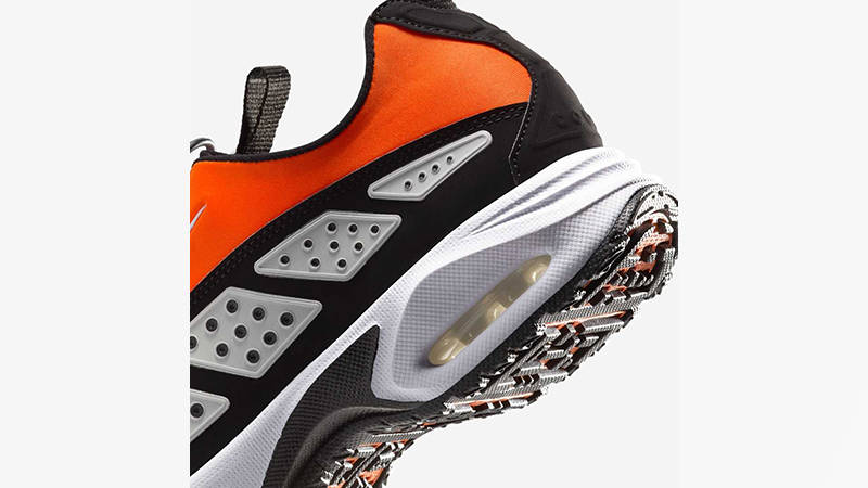 Nike Air Max SNDR Safety Orange heel