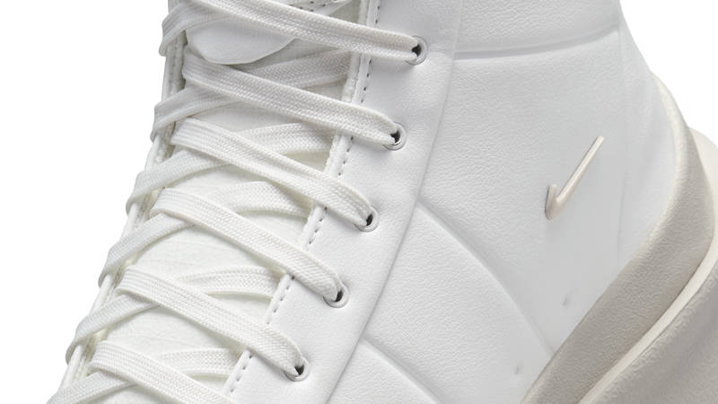 Nike Blazer Roam Mid Summit White Side Closeup