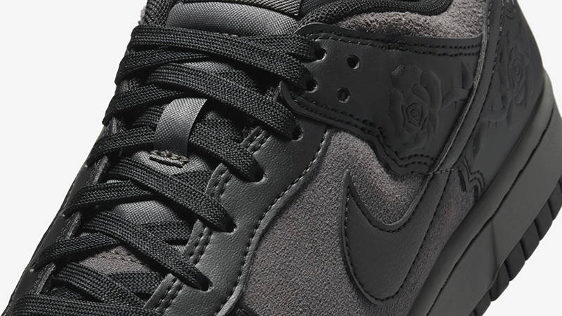Nike Dunk Low Roses Black HF1986-001 Detail