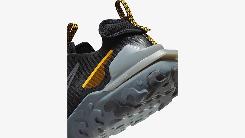 Nike React Vision Black Laser Orange HQ3819-001 heel
