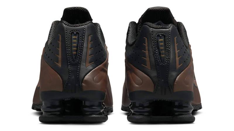 Nike Shox R4 Off Noir Ironstone Back