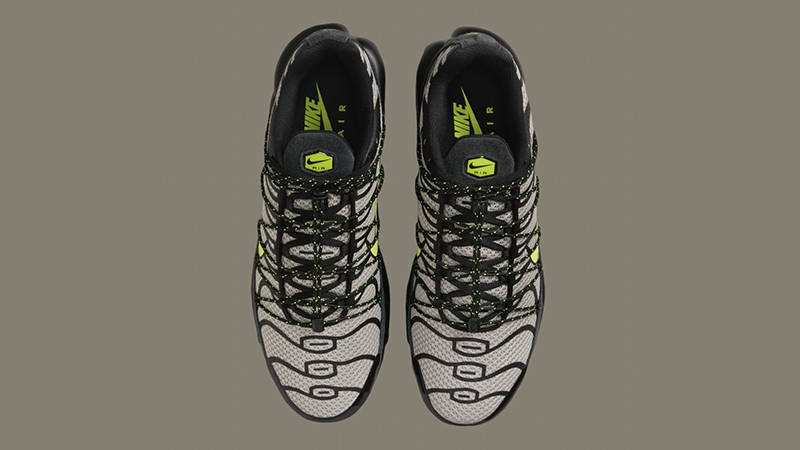Nike TN Air Max Plus Utility Black Tan Volt FD0670-003 middle